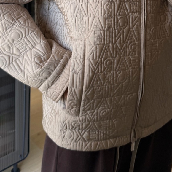 New Armani Exchange Beige Quilted Unisex Jacket Sz L - Picture 4 of 11